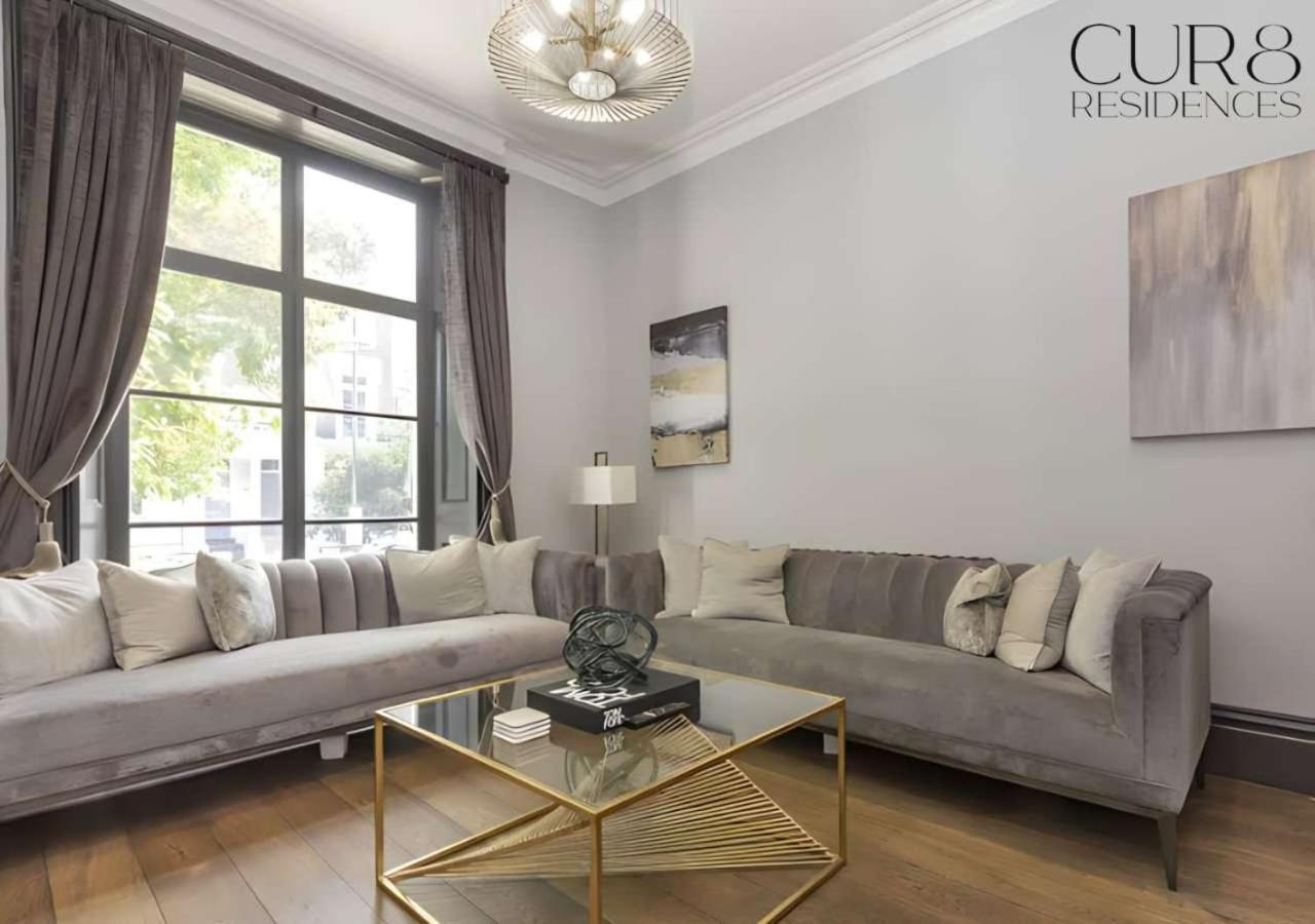 Luxury Chelsea House With Parking Ferienhaus London